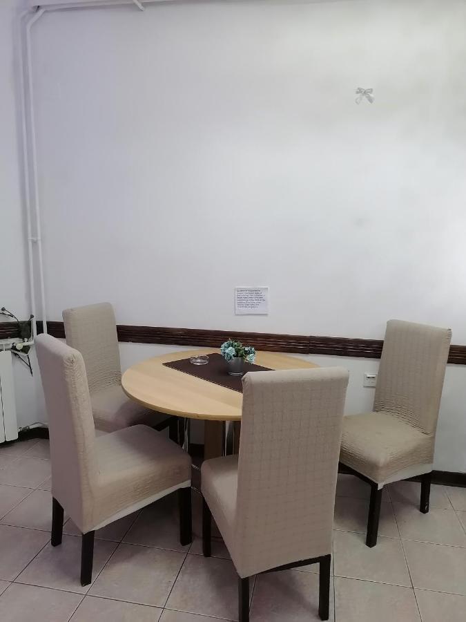 Low Cost Apartment 贝尔格莱德 外观 照片